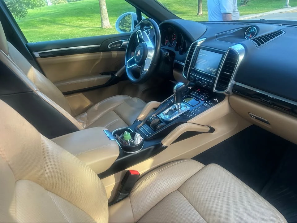 2016 Porsche 958 Cayenne - Image 6 of 7