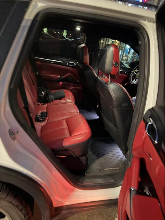 2016 Porsche 958 Cayenne - Image 3 of 6