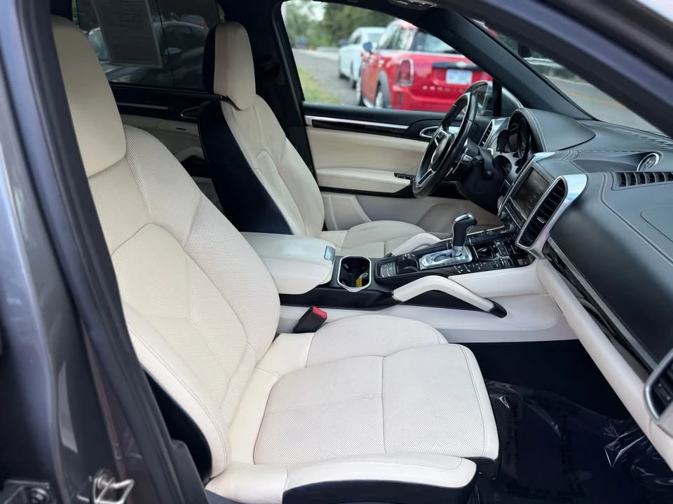 2016 Porsche 958 Cayenne - Image 8 of 19