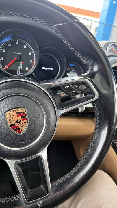 2016 Porsche 958 Cayenne - Image 4 of 8