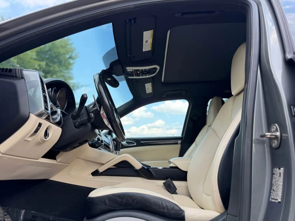 2016 Porsche 958 Cayenne - Image 7 of 19