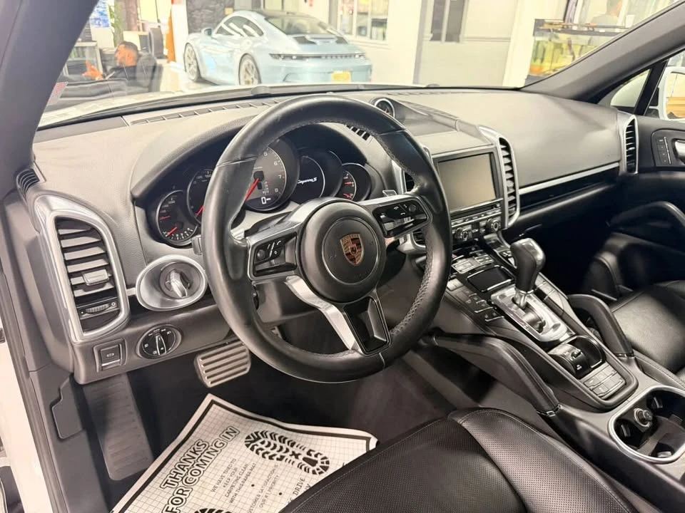 2016 Porsche 958 Cayenne - Image 9 of 20