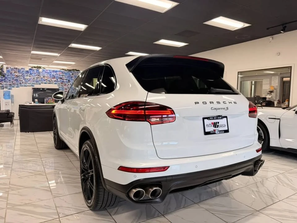 2016 Porsche 958 Cayenne - Image 3 of 20