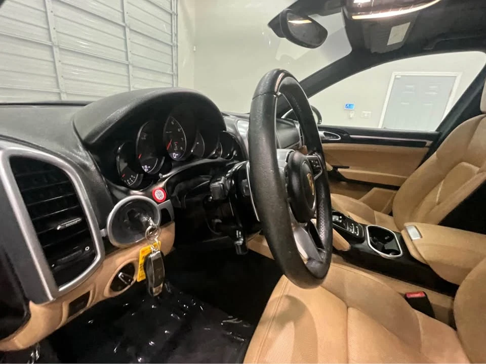2016 Porsche 958 Cayenne - Image 12 of 20