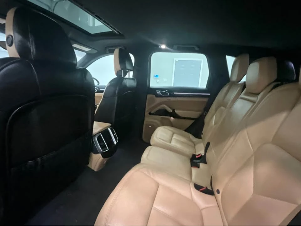 2016 Porsche 958 Cayenne - Image 14 of 20