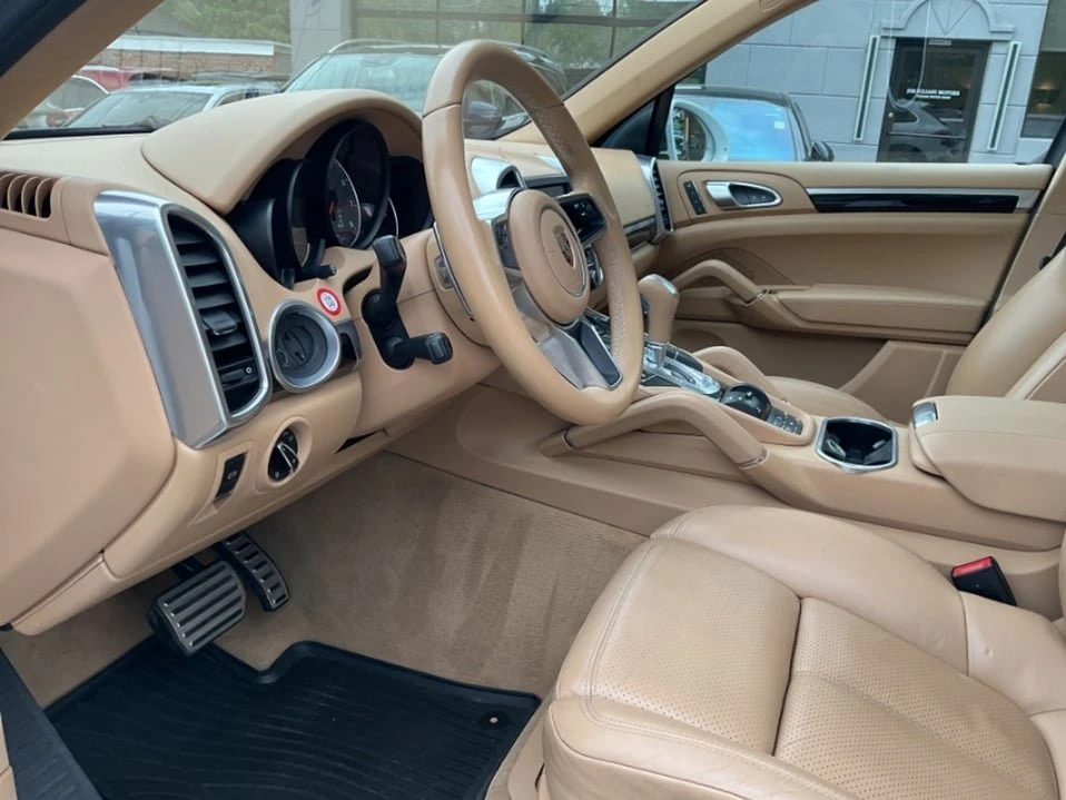 2016 Porsche 958 Cayenne - Image 6 of 20