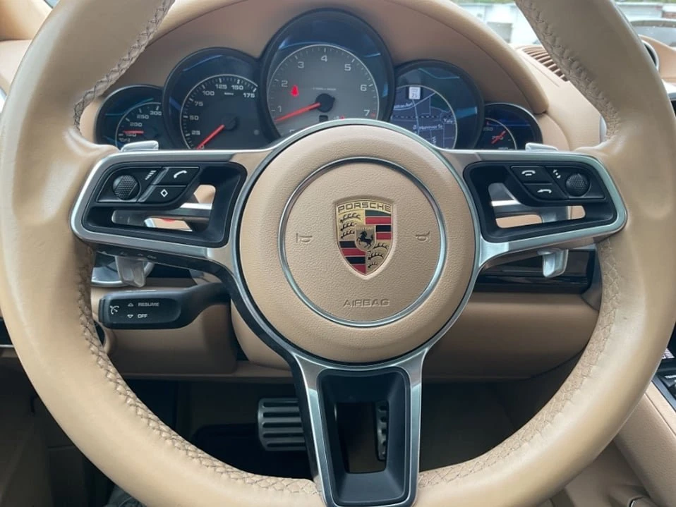 2016 Porsche 958 Cayenne - Image 9 of 20