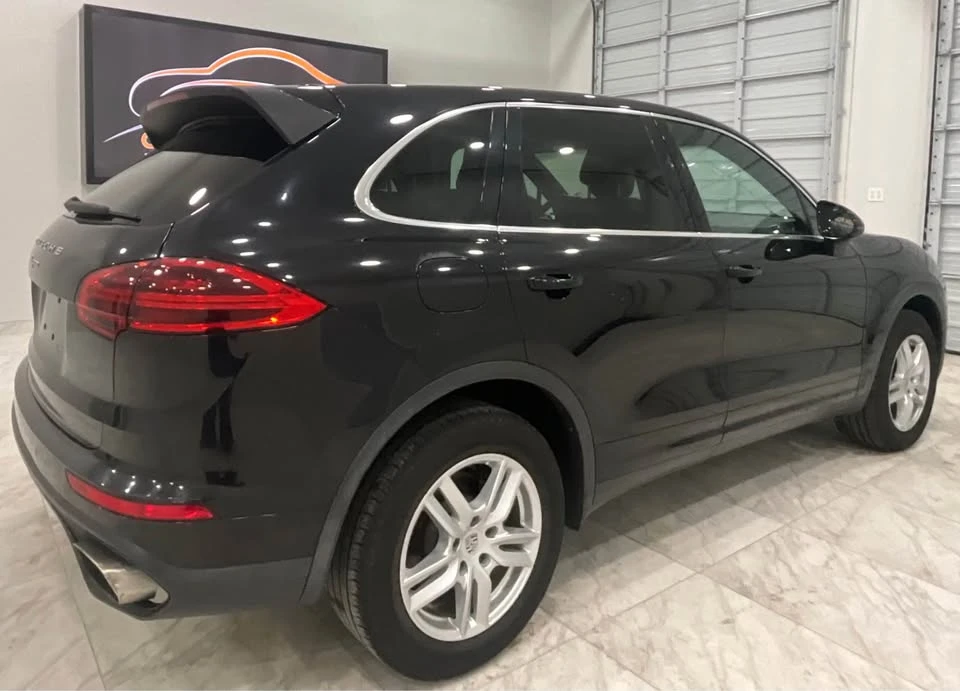 2016 Porsche 958 Cayenne - Image 3 of 20
