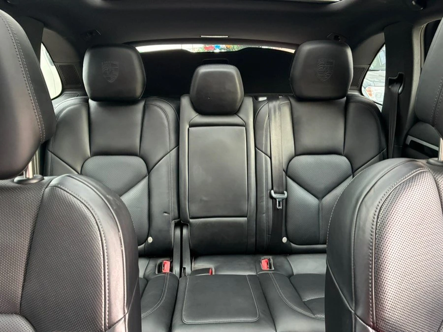 2016 Porsche 958 Cayenne - Image 17 of 17