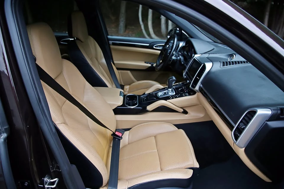 2016 Porsche 958 Cayenne - Image 14 of 20