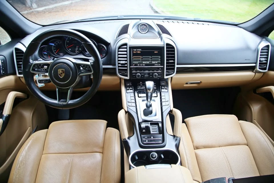 2016 Porsche 958 Cayenne - Image 15 of 20