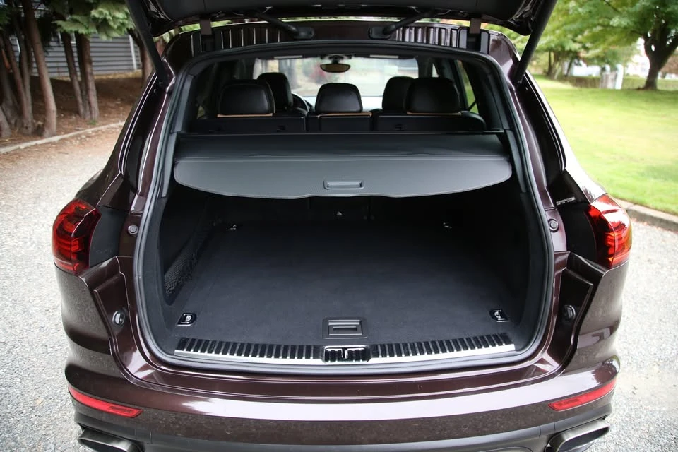 2016 Porsche 958 Cayenne - Image 12 of 20