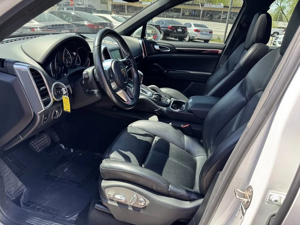 2016 Porsche 958 Cayenne - Image 10 of 20