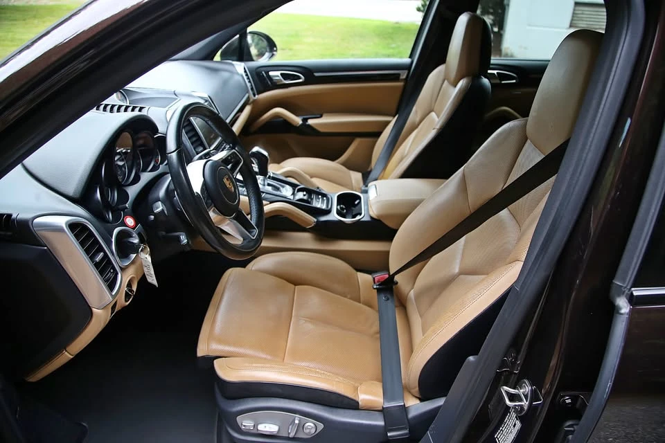 2016 Porsche 958 Cayenne - Image 10 of 20