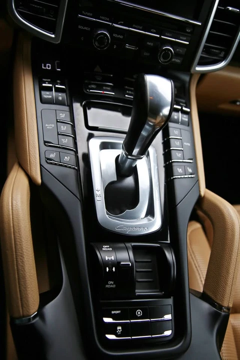 2016 Porsche 958 Cayenne - Image 19 of 20