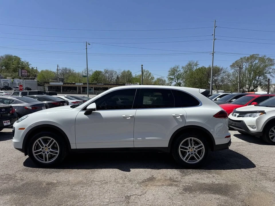 2016 Porsche 958 Cayenne - Image 4 of 20