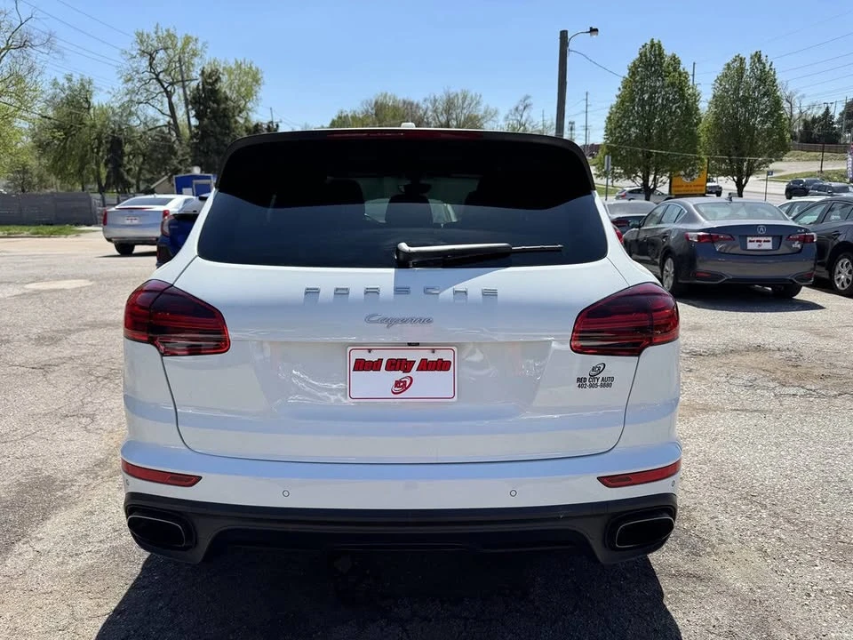 2016 Porsche 958 Cayenne - Image 8 of 20