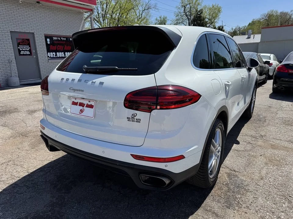 2016 Porsche 958 Cayenne - Image 7 of 20
