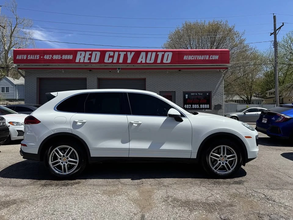 2016 Porsche 958 Cayenne - Image 2 of 20