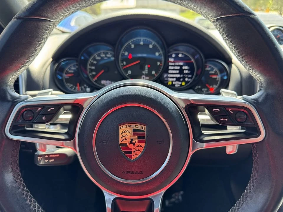 2016 Porsche 958 Cayenne - Image 15 of 20