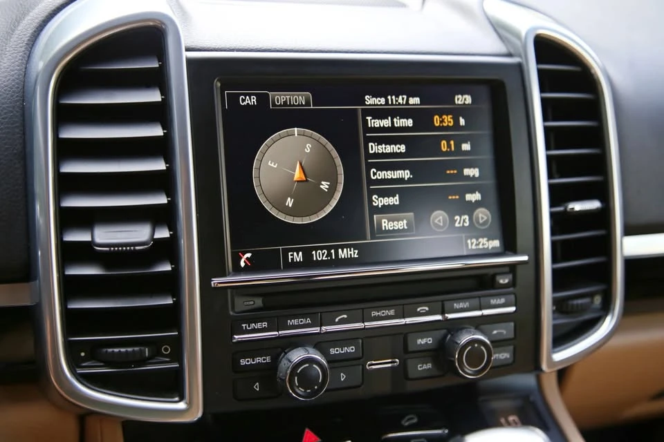 2016 Porsche 958 Cayenne - Image 12 of 20