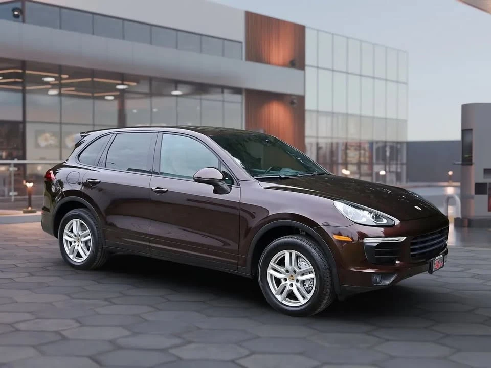 2016 Porsche 958 Cayenne - Image 8 of 20