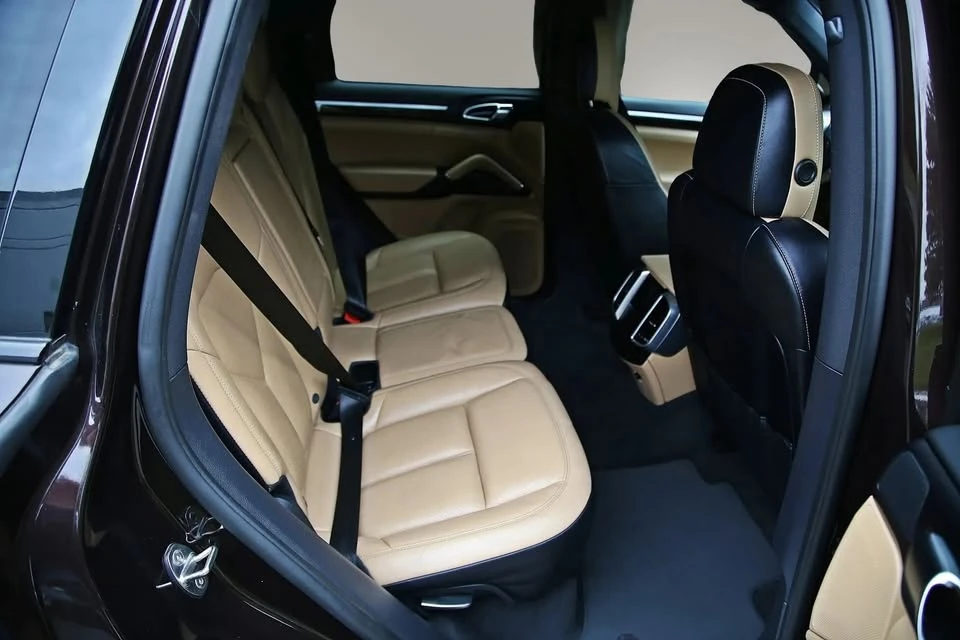 2016 Porsche 958 Cayenne - Image 18 of 20