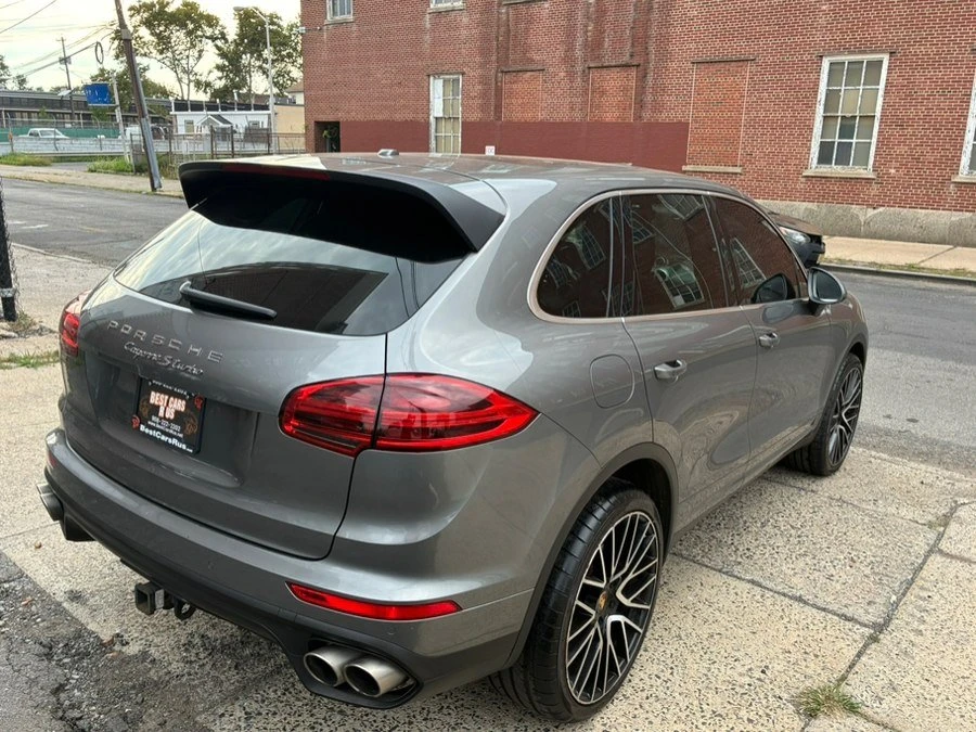 2016 Porsche 958 Cayenne - Image 8 of 17