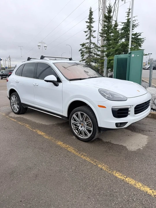 2016 Porsche 958 Cayenne - Image 2 of 4