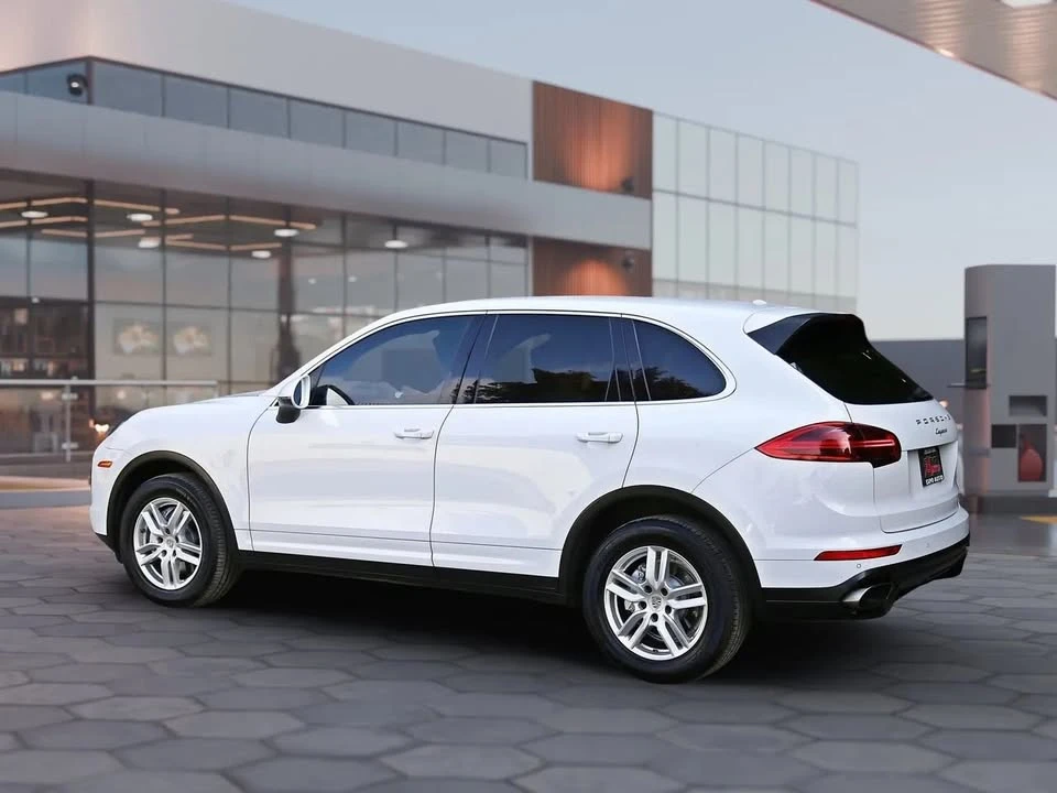 2016 Porsche 958 Cayenne - Image 4 of 20