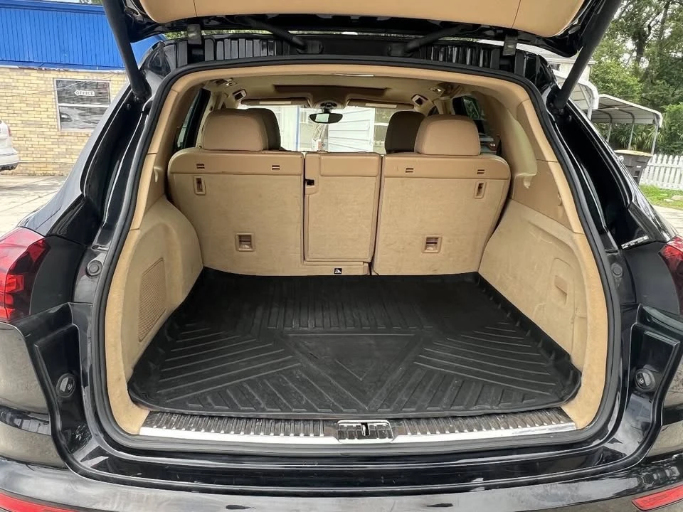 2016 Porsche 958 Cayenne - Image 10 of 20