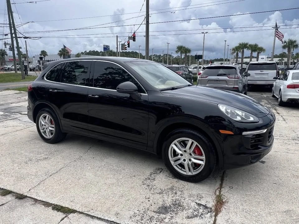 2016 Porsche 958 Cayenne - Image 11 of 20