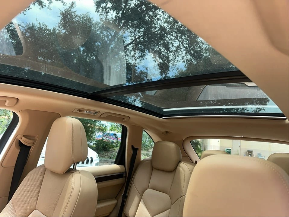 2016 Porsche 958 Cayenne - Image 12 of 20