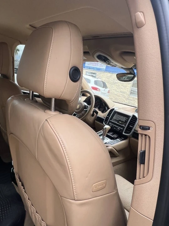 2016 Porsche 958 Cayenne - Image 19 of 20