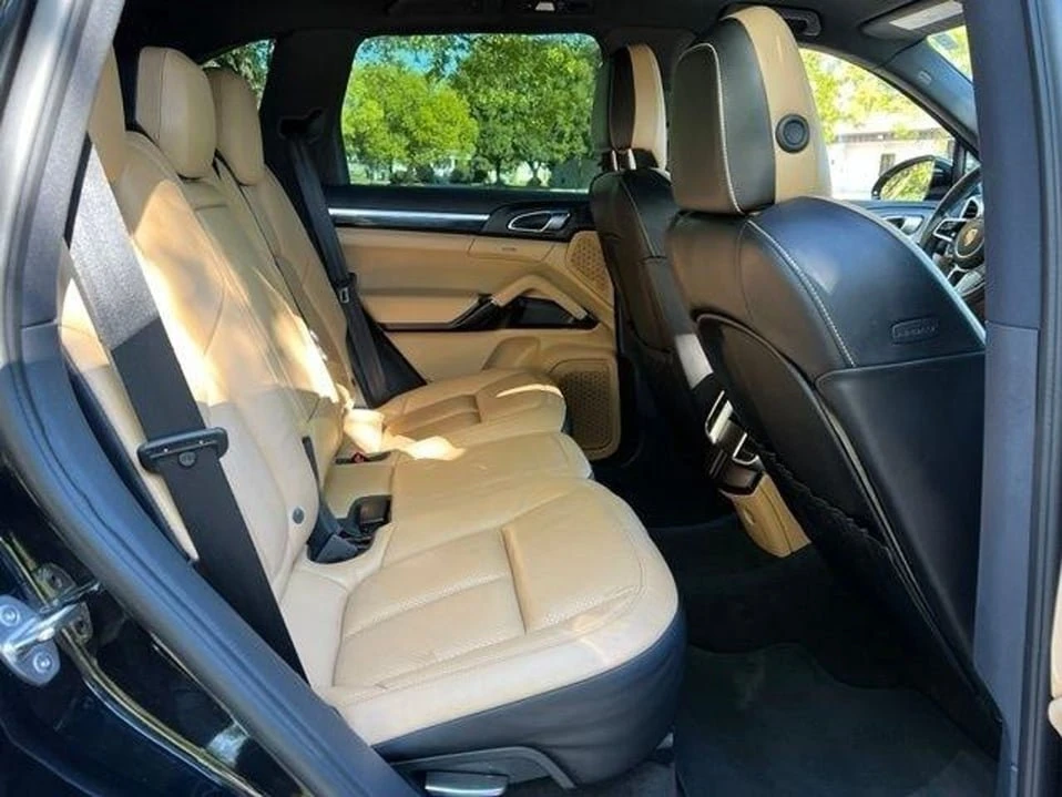 2016 Porsche 958 Cayenne - Image 19 of 20
