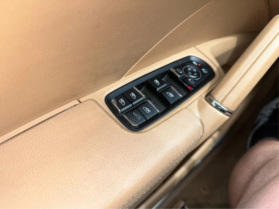 2016 Porsche 958 Cayenne - Image 18 of 20