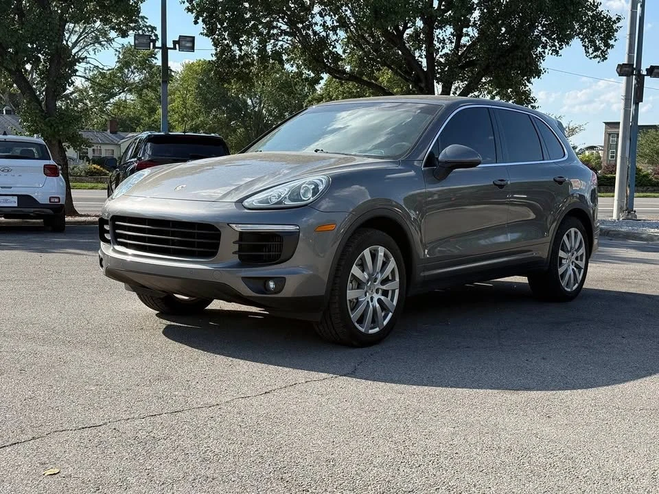 2016 Porsche 958 Cayenne - Image 3 of 7