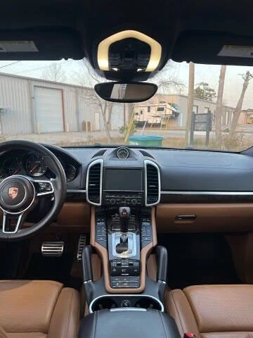 2016 Porsche 958 Cayenne - Image 15 of 20
