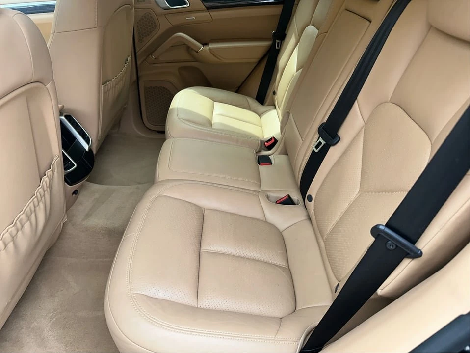 2016 Porsche 958 Cayenne - Image 10 of 20