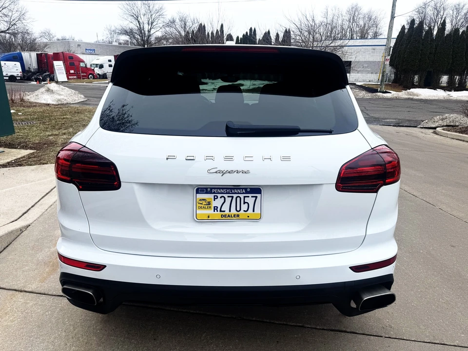 2016 Porsche 958 Cayenne - Image 4 of 21