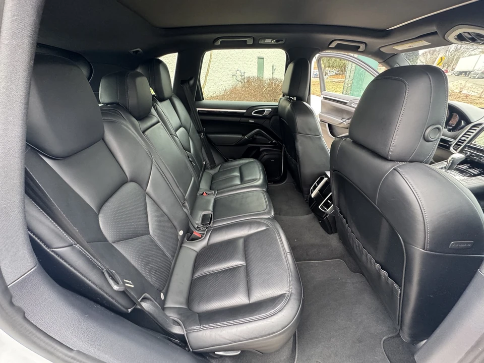 2016 Porsche - Image 31 of 31