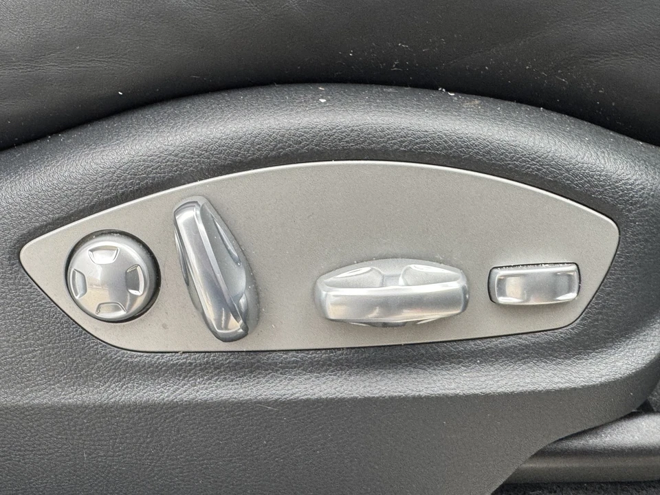 2016 Porsche - Image 26 of 31
