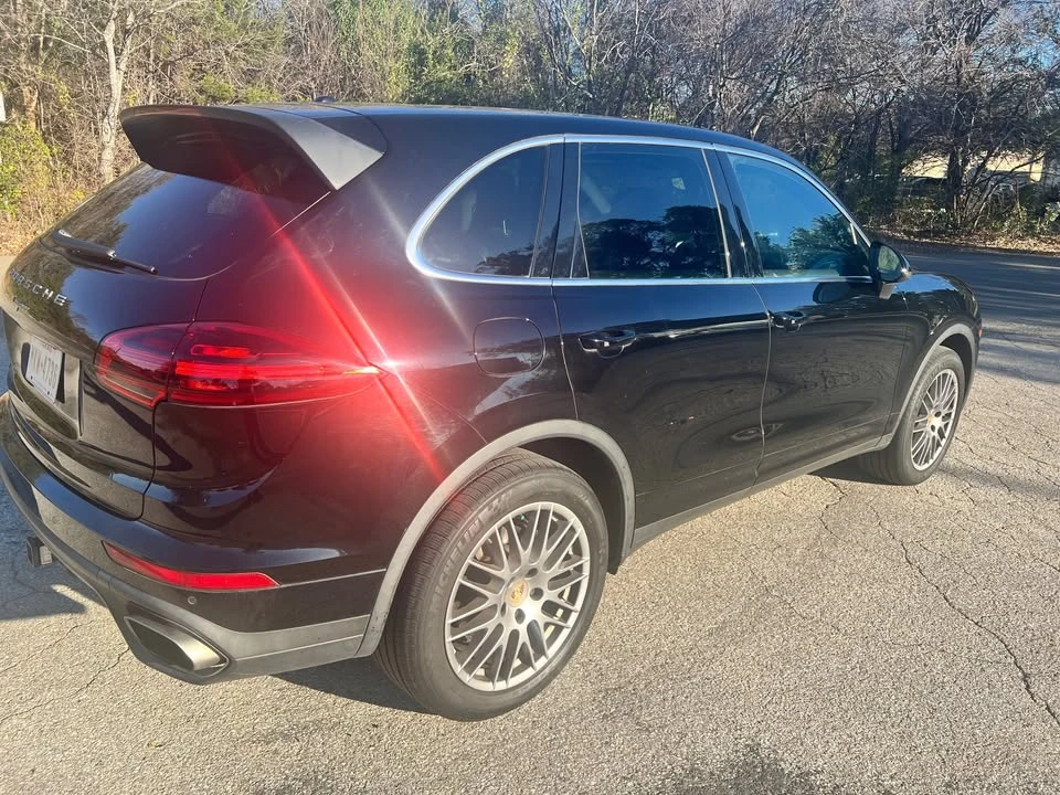 2016 Porsche 958 Cayenne - Image 3 of 11