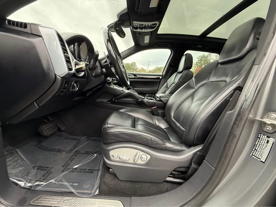 2016 Porsche 958 Cayenne - Image 7 of 12