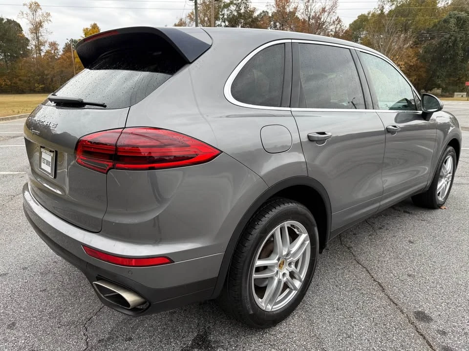2016 Porsche 958 Cayenne - Image 4 of 12