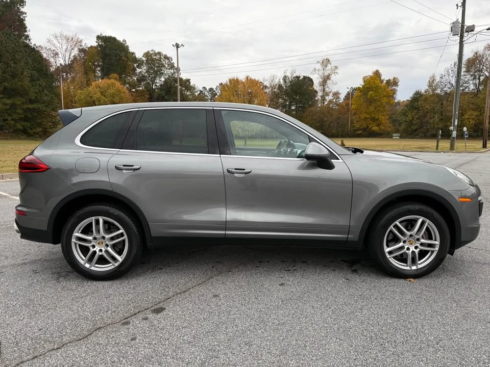2016 Porsche 958 Cayenne - Image 3 of 12