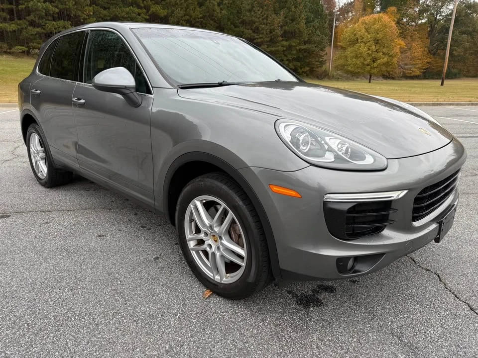 2016 Porsche 958 Cayenne - Image 2 of 12