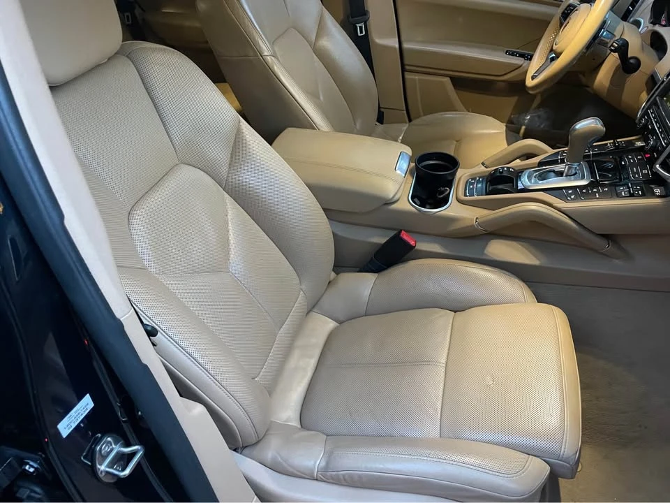 2016 Porsche 958 Cayenne - Image 8 of 9