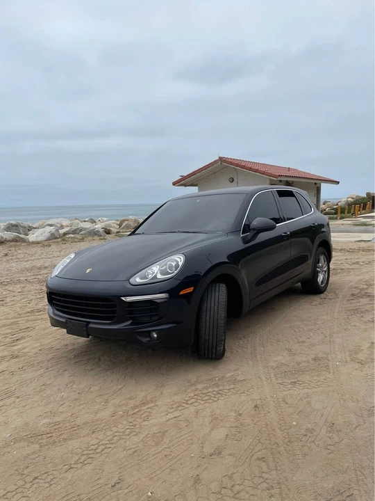 2016 Porsche 958 Cayenne - Image 2 of 9
