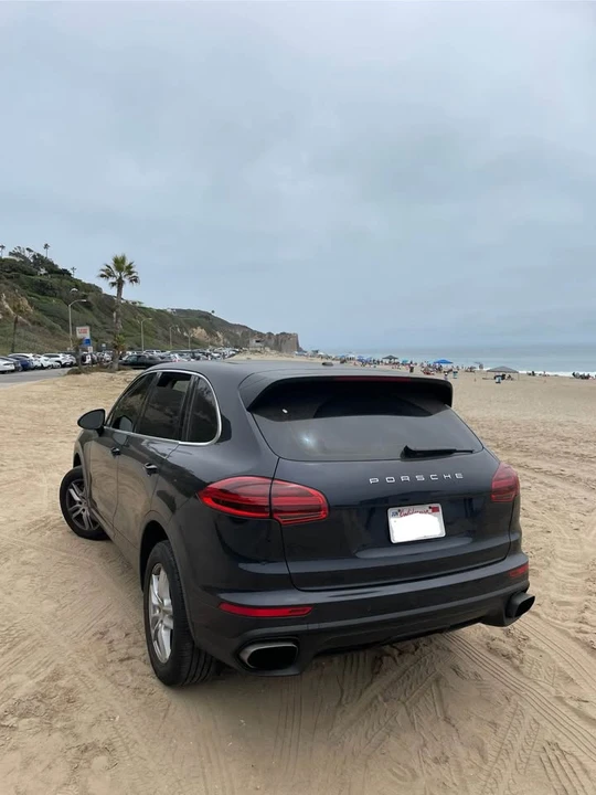 2016 Porsche 958 Cayenne - Image 3 of 9